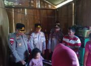 Jelang Natal dan Tahun Baru 2026, Kapolda NTT Salurkan Bantuan Bedah Rumah dan Kursi Roda untuk Warga Penderita Stroke di Manggarai