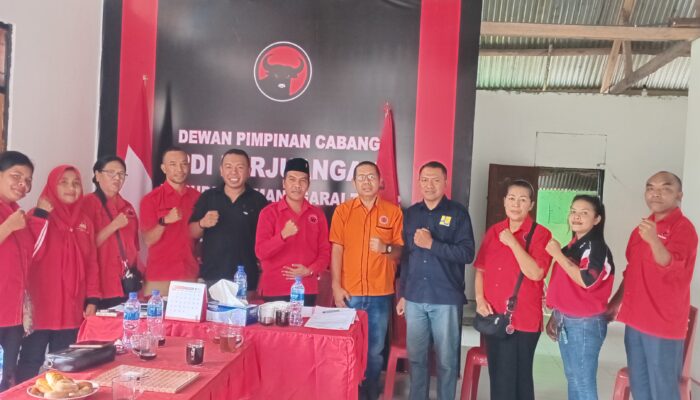 Apel Siaga Bencana DPC PDI Perjuangan Manggarai Timur, Selphyanus Tovin: “Kami Berkomitmen Merawat Pertiwi dan Tanggap Bencana”